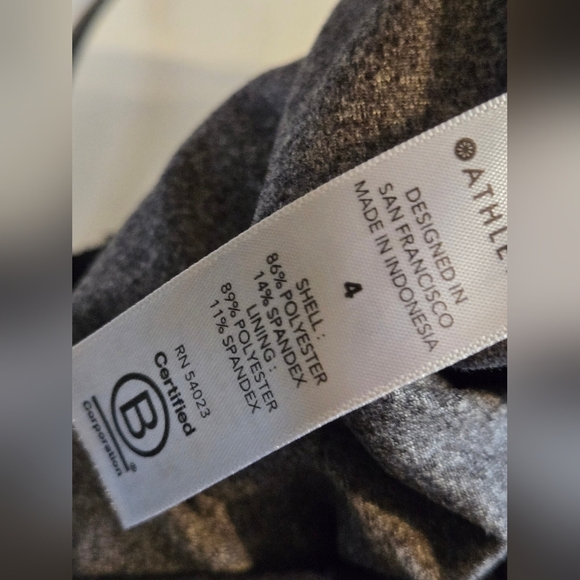 Athleta Brooklyn Textured Black Camo Lux Joggers size 4 - Picture 13 of 15
